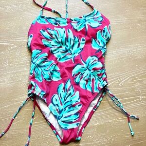 Stylish Multi-Colored Women's One Piece Swimsuit